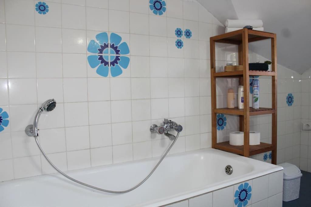 Spazioso Appartamento Castel di Leva Exterior foto